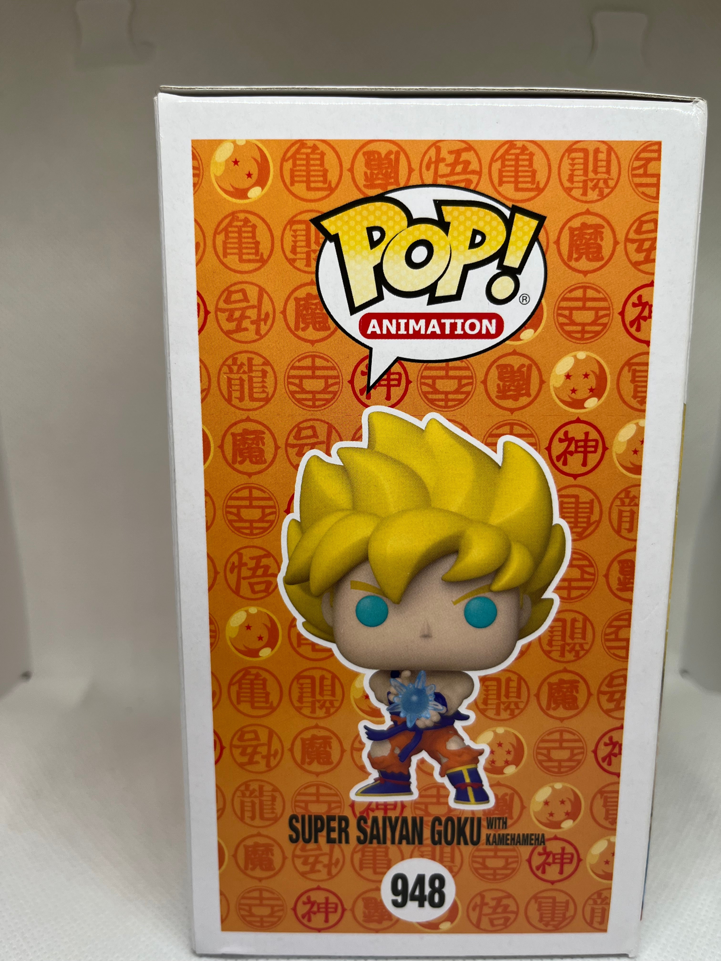Funko Pop! Vinyl: DragonBall Z-Super Saiyan Goku with Kamehameha(948)(Diamond Hot Topic Exclusive)